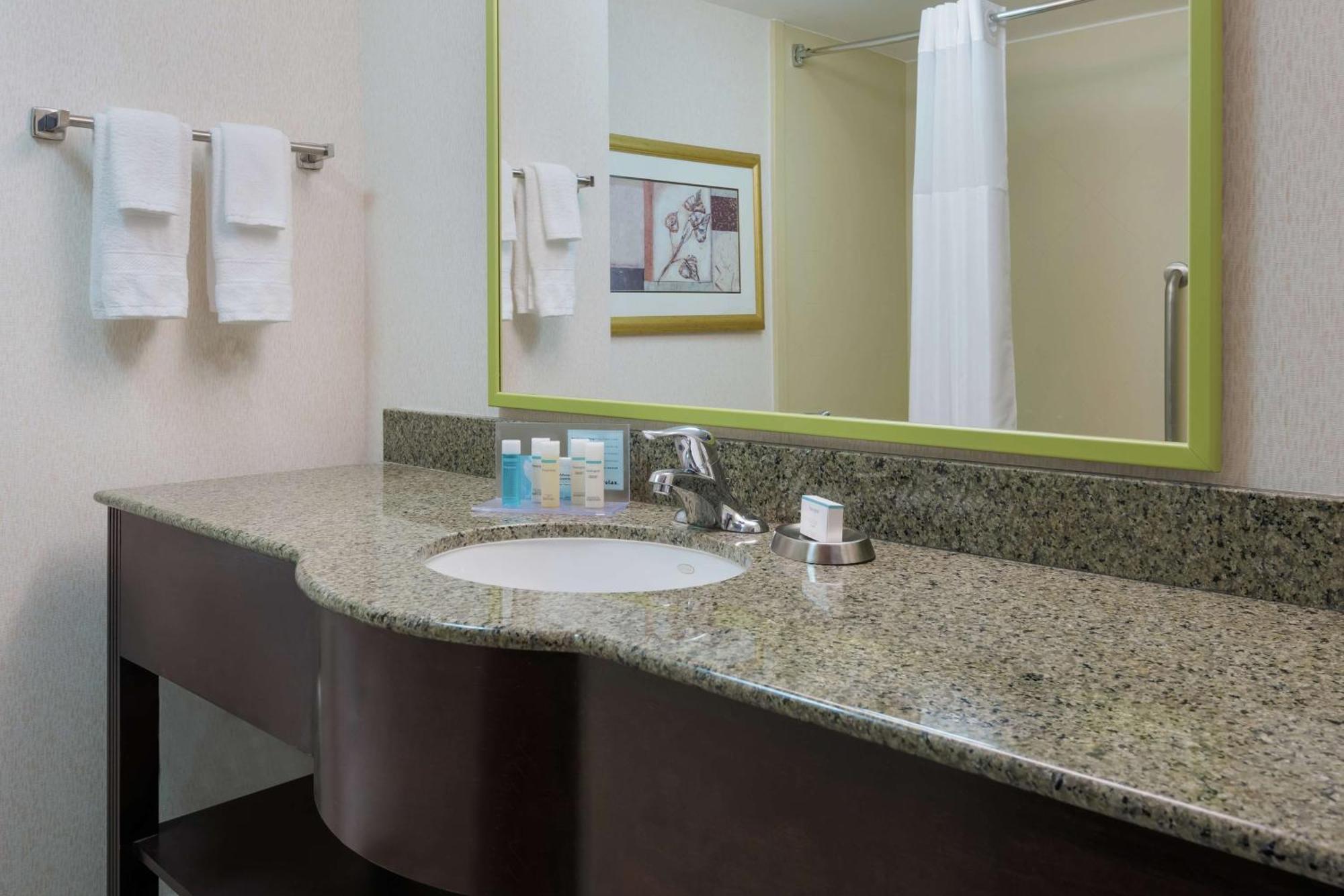 Hampton Inn South Plainfield-Piscataway Zewnętrze zdjęcie