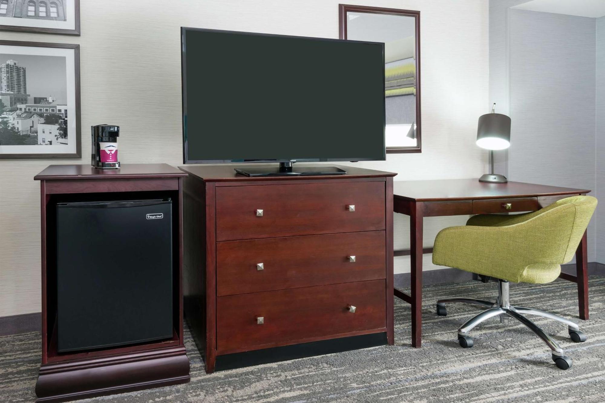 Hampton Inn South Plainfield-Piscataway Zewnętrze zdjęcie